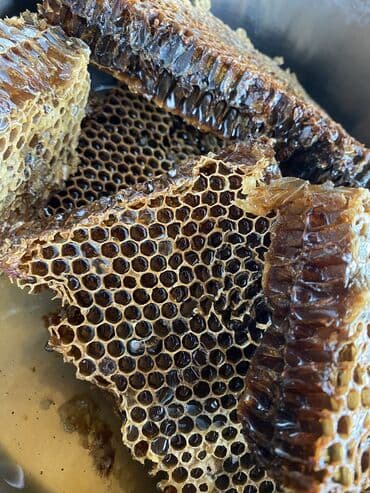 bal: 100% Tam Təbii bal. Endirim: İlk defe alanlara 10% endirim. 4kq — 10