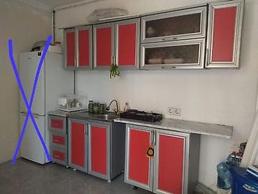 Mətbəx mebeli satılır – 130₼ Ölçü: 2.5 m Ünvan: Əhmədli Elan nömrəsi