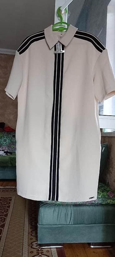 TURKANDA 235 AZN ALINIB SATILIR 20 AZN 1 defe toya geyinilib Razmer — 2