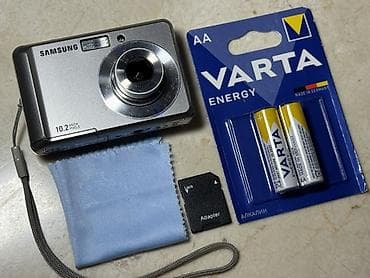 Samsung ES15 10.2 Megapixels 3x optical + 3x digital zoom Heç bir