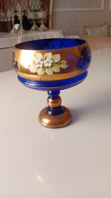 qızıl qabı: Vaza dəsti, Bogem şüşəsi — 1