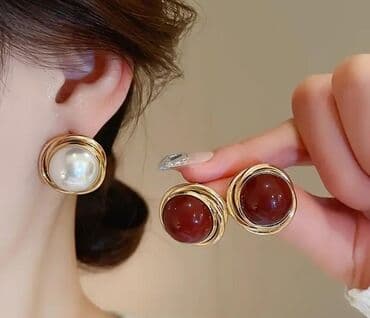 islenmis qizil sirqalar: Yenidir
Bordo rengi qalib — 6