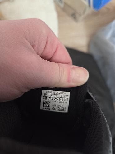 кросовки: Uşaq ayaqqabısı – Adidas, qara rəng - Model: Adidas (etiketdə ART — 4