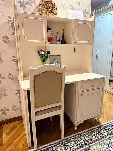 mebel qulpu: F54Yazı masası 150 AZN unvan ecemi F 54 55666 — 1