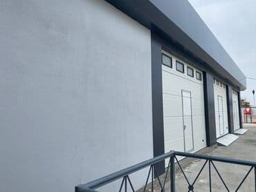 bakı tikiş evi ünvanları: 3 eded temirli boks kiraye verilir, her bir seraiti var, 3 boks — 2