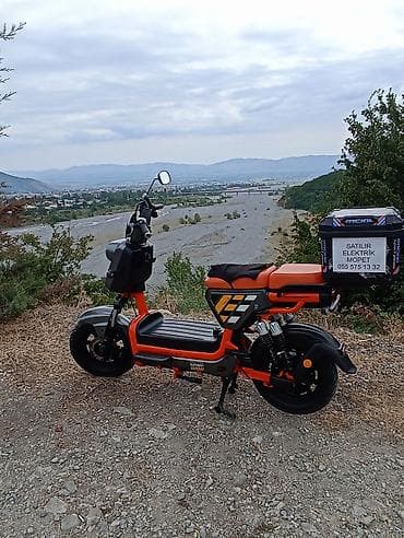 turbo az mikroavtobus: Elektrikli moped satılır. Şəkillərdə görünən model parlaq — 1