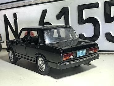 oyuncaq kran: 1/24 07 həmin o 07 didi,stoplar xüsusi laklarla işlənilib,maşının — 1