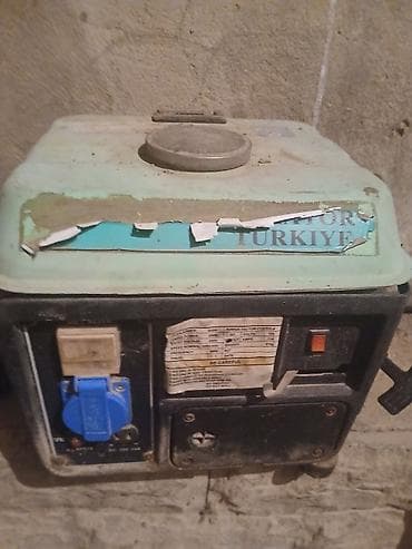 Benzinli elektrik generatoru Texniki göstəricilər (etiketdən): - Pik