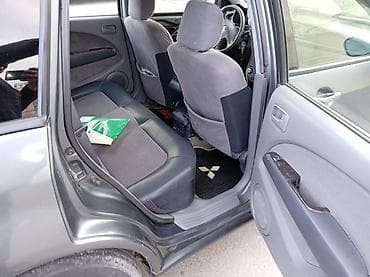 s class yan guzguleri: Mitsubishi Airtek: 0.2 l | 2001 il 2000 km Krossover — 8