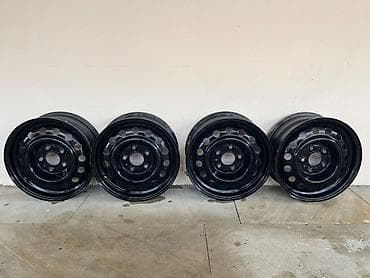 bmw 320 ci: Salam Hunday-Kia üçün satilir 4 ədəd R 15 ölçüdə 5 bolt qara — 3