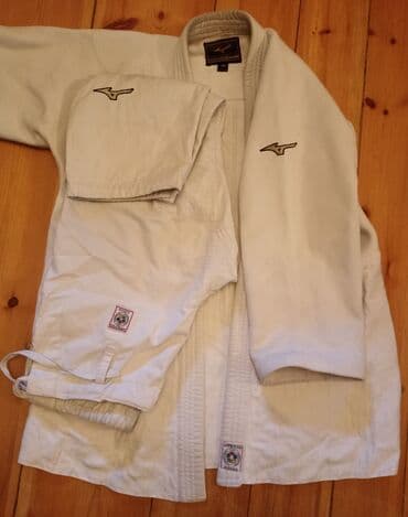 qadınlar üçün məxmər ryukzaklar: Original mizuno judo forması judogi 175 razmer cox az işlənilib — 1