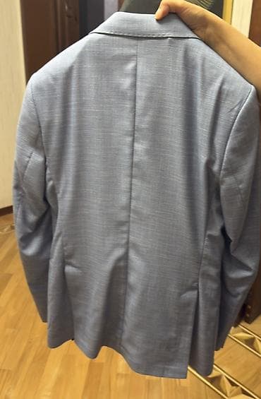 Костюмы: Kişi kostyumu – 2 parça (pencək və şalvar) Heç geyinilməyib.Slim fit — 2