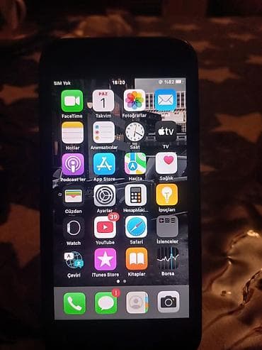 apple iphone 12 pro: IPhone 7, 32 GB, Qara, Barmaq izi — 3