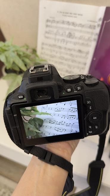 samsung 3322: • Nikon D5600 DSLR fotoaparat dəsti • Yenidir, 2 dəfə istifadə — 10