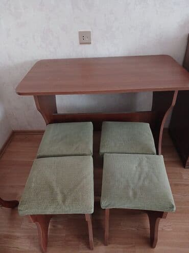 İşlənmiş, 4 stul