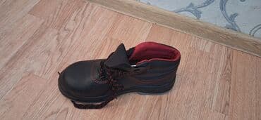 Iṣ ayaqqabisi YDS firmasi