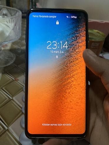 samsung j5 2018: Samsung Galaxy S10, 128 GB, rəng - Qara, Qırıq — 5