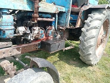 opel korsa d: Kənd təsərrüfatı üçün təkərli traktor - Güclü dizel mühərrik: yan — 3