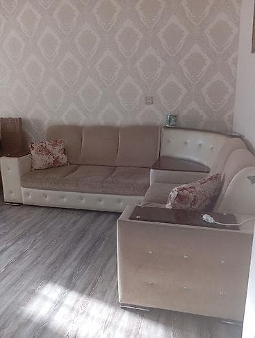 Divan və masa dəstləri: Künc divan dəsti - L‑şəkilli dizayn: ikitərəfli oturma zonası və — 1