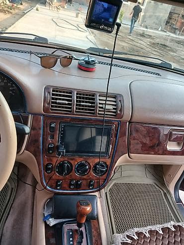 Продажа авто: SUV – bord rəngli, 5 qapılı, yan pilləkənlər və dam relsləri ilə - — 7
