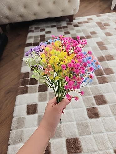 təbii gullər: Tebi,real gülden ferqlenmeyen çox gözel,rengareng güller.13 ededli — 3