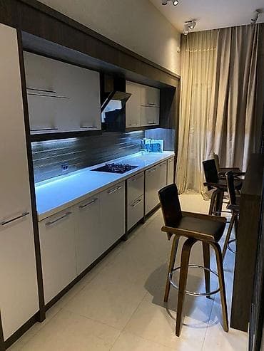 Mənzillər: İcarəyə verilir 3 otaqlı yeni tikili 206 m², Nizami m. Kateqoriya — 7