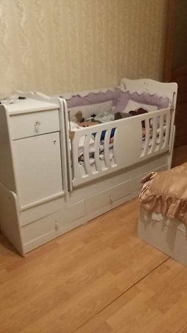 matras alti: Oğlan və qız üçün, İşlənmiş, Dördbucaq, Beşik, Dəst ilə, Matras ilə, Yellənmə mexanizm ilə — 1