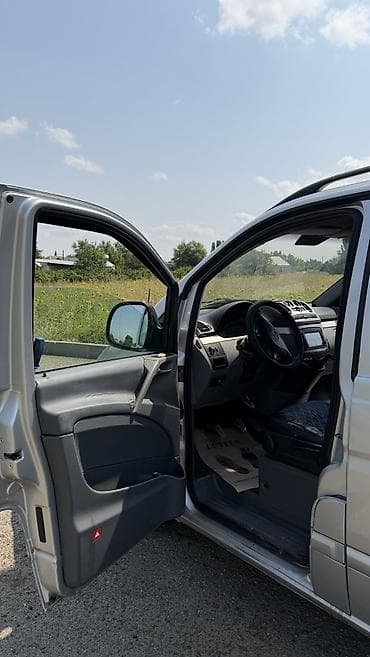 4 reqemli nomre satisi: Mercedes-Benz Vito: 2.2 l | 2004 il Mikroavtobus — 9