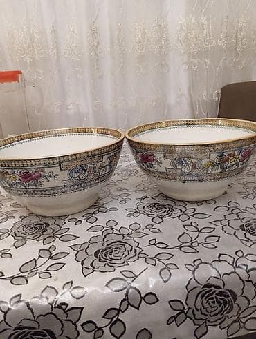 ağ kala: Iki cütdü. Dekorativ porselen qab dəsti – 2 ədəd - Material — 2