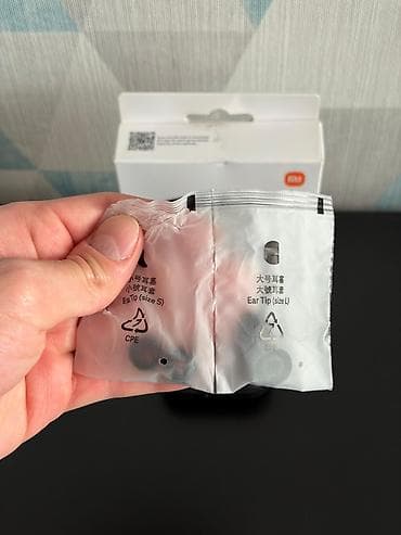 mikrafon kalonka: Məhsul: Xiaomi Redmi Buds 5 simsiz qulaqlıq Xüsusiyyətlər: - Aktiv — 5