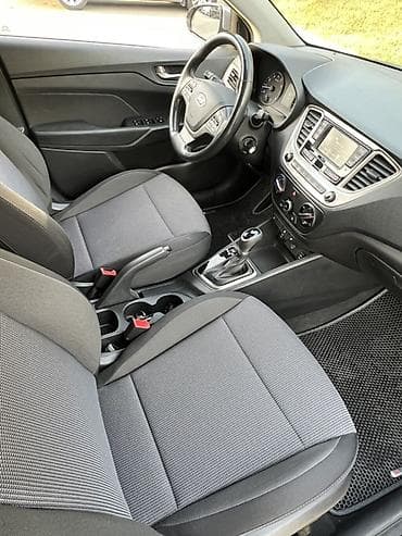 hyundai getz: Hyundai Accent sedan - Kuzov: 4 qapılı sedan, boz (metalik) rəng - — 7