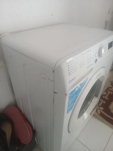 whirlpool paltaryuyan: İndesit Innex önyükləməli paltaryuyan maşın - Model xətti: Innex, ön — 2