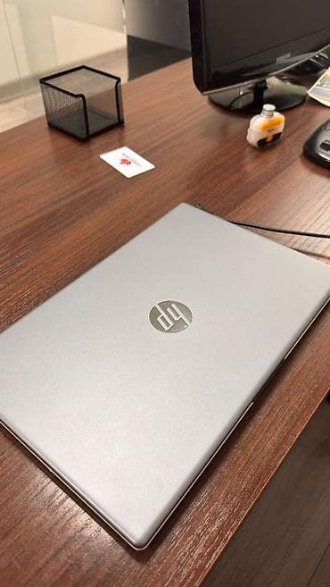 HP: Hp Povilion coreİ7 İdeal vəziyyətdədir Bütün sənədləri yerindədir — 8