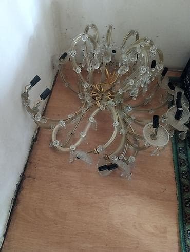 Çılçıraq, 10 və daha çox lampa, Şüşə