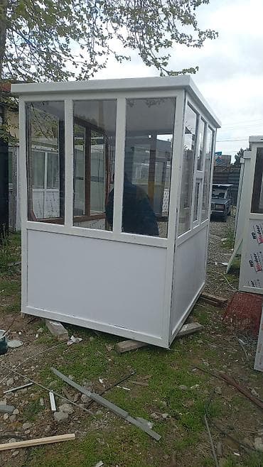 qapi: PVC profilindən hazırlanmış mühafizə/post kabini - Ölçü: təxmini 2,5 — 9