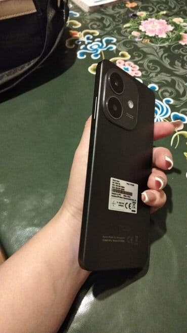 telefon uzlukləri: Oppo A3, 256 GB, rəng - Qara, İki sim kartlı — 1