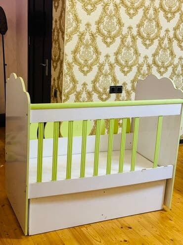 şir şekilleri: Oğlan və qız üçün, Dördbucaq, Beşik, Dəstsiz, Matras ilə, Yellənmə mexanizm ilə — 4