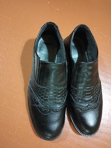 Tuflilər: Ölçü: 42, rəng - Qara, Yeni — 7