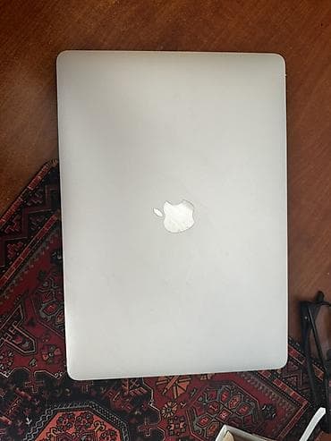 Apple MacBook: Apple MacBook Air M1 (8GB / 256GB) RAM: 8 GB SSD: 256 GB Batareya — 3
