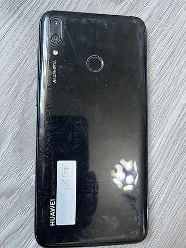 Huawei Y7, 32 GB — 2
