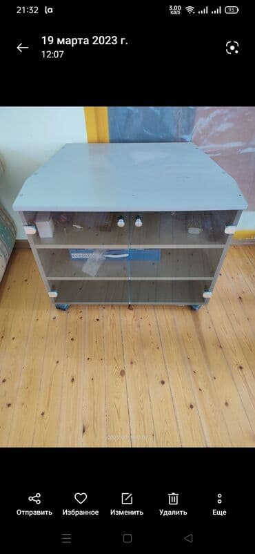 mebiler: Srochno! Dve tumbi pod televizor. V otlichnom sostoyanii. Tcena za — 1