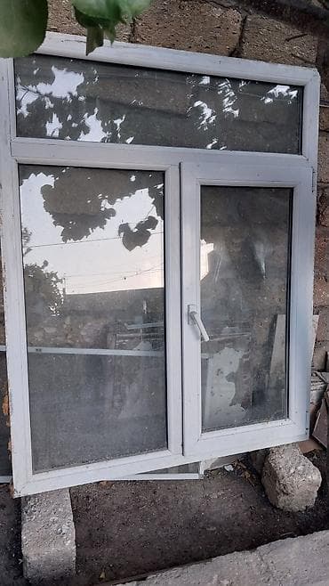 PVC pəncərə bloku - Material: ağ rəngli PVC profil - Quruluş: 3