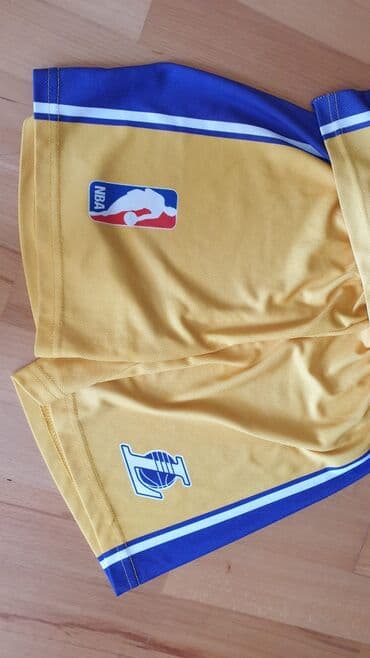 karate paltarı: 8,9,10yaşa basketbol paltarı.turkiyeden alınıb.cox — 2