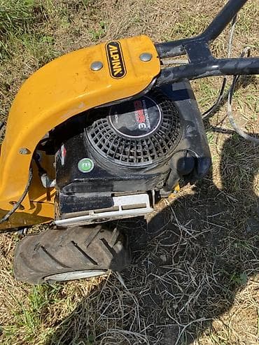 Otbiçənlər və trimmerlər: Benzin Otbiçən — 6