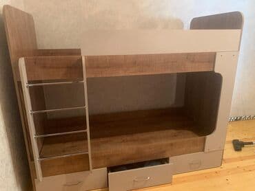 двухъярусная кровать для мальчика: Для девочки и мальчика, Б/у, Кровать, Без матраса, С выдвижными ящиками, Ламинат — 2