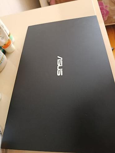 blu vidyo: ASUS ExpertBook B1502CV noutbuku - Rəng: Star Black - Ekran: 15.6" — 6