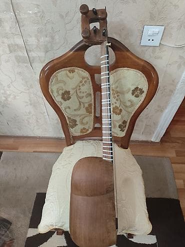 tar sesi: Gözəl və ideal səsə malik açıq, zil səsli, köhnə və tam professional — 3