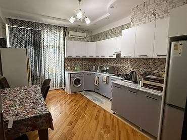 ehmedli park: Təcili Satılır 📍Gilan binasında 3 ci mərtəbə 5 otaglı 132 kv 4 otaqlı — 5