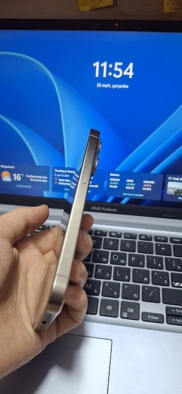 telfon j2: IPhone 15 Pro, 128 GB, Gümüşü, Face ID — 3