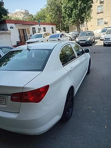 gencede kreditle masinlar: MG : 1.5 l | 2011 il 220 km Sedan — 4